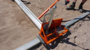 Masinateenus-Optimas-kivipaigaldustehnika-edasimüüja-eesti-Planeerimislatt-Mini-Screed-5